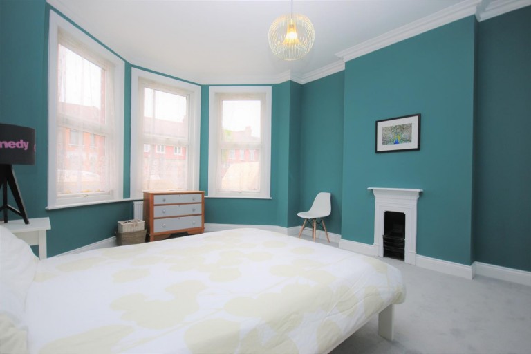 View Full Details for Brownlow Road, N11 2BP