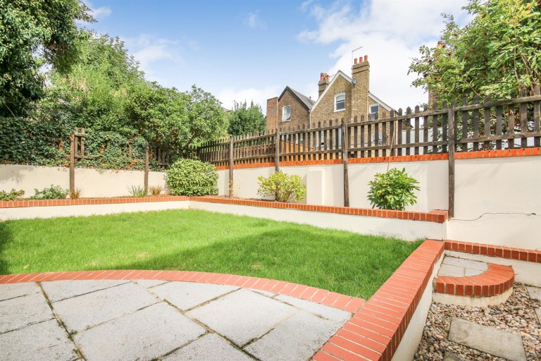 View Full Details for Lorne Road, N4 3RT