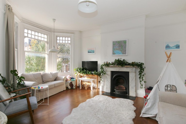 View Full Details for Sotheby Road, N5 2UT