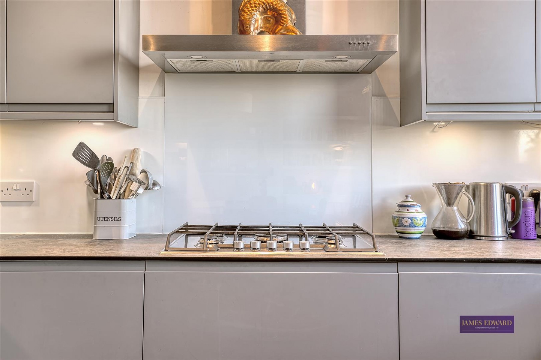 Images for Alexandra Park Road, N22 7BJ