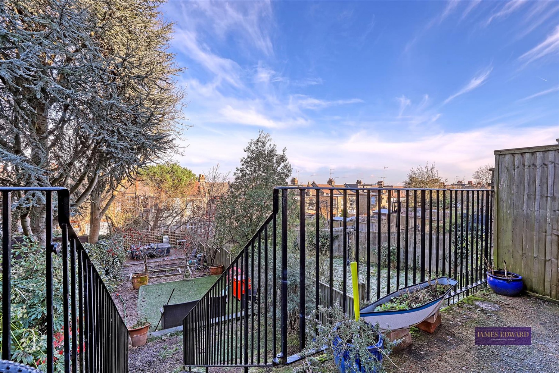 Images for Alexandra Park Road, N22 7BJ