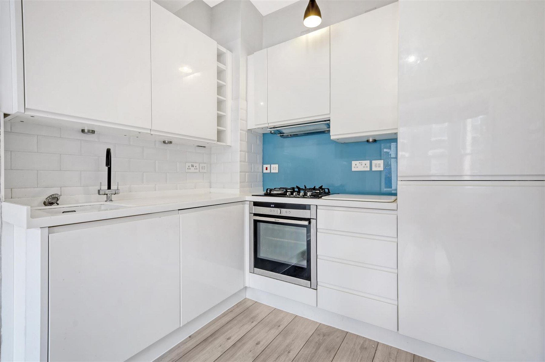 Images for St. Thomas's Road, N4 2QW