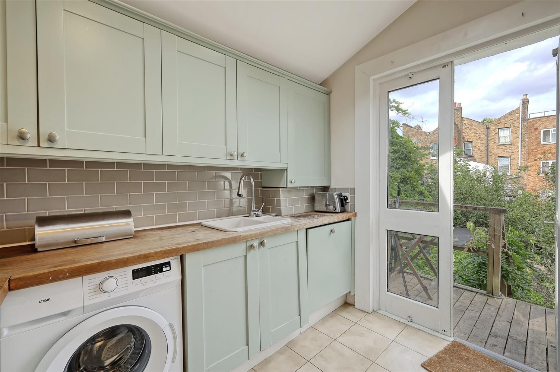 Images for Brighton Road, N16 8EG