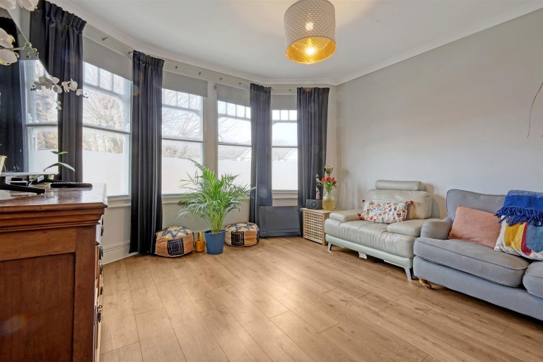 View Full Details for Grovelands Road, N13 4RH