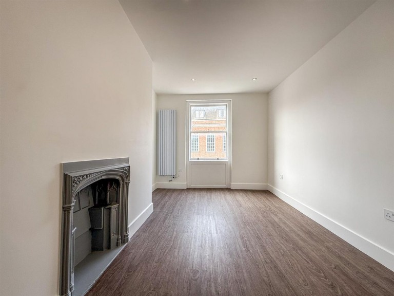 View Full Details for Doughty Street, WC1N 2AA