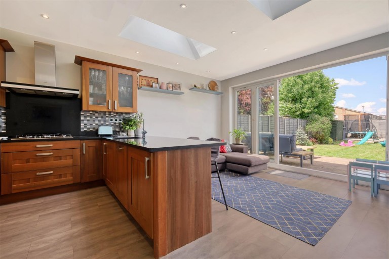 View Full Details for Goring Road, N11 2DD