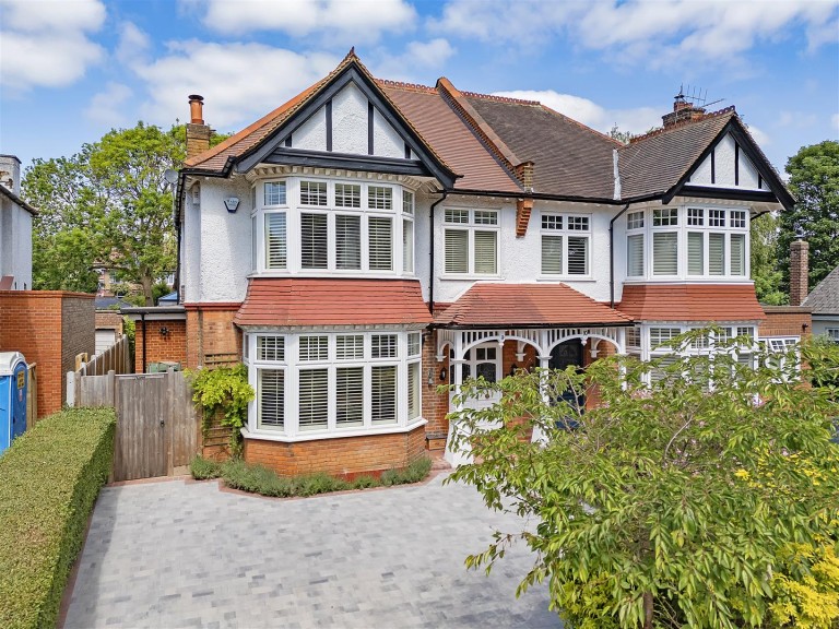 View Full Details for The Green Walk, E4 7ER