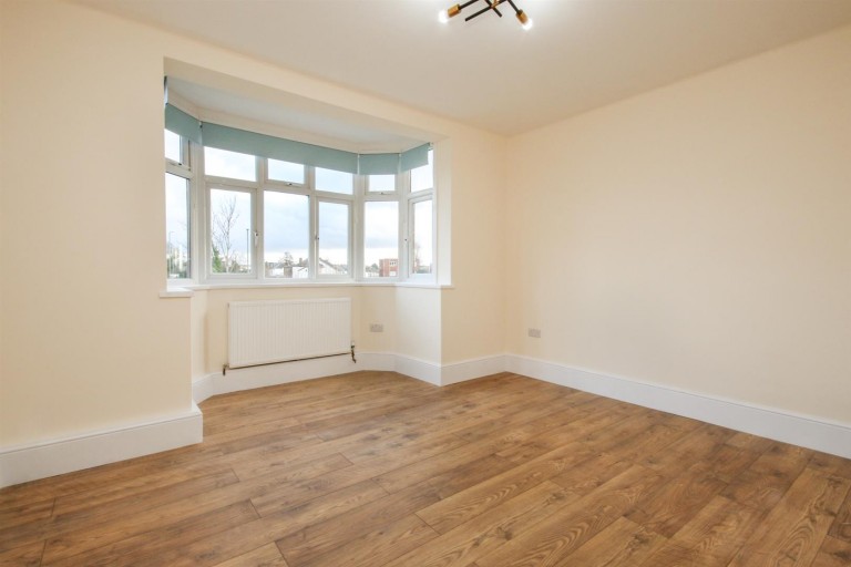 View Full Details for Oakleigh Road North, N20 0RX