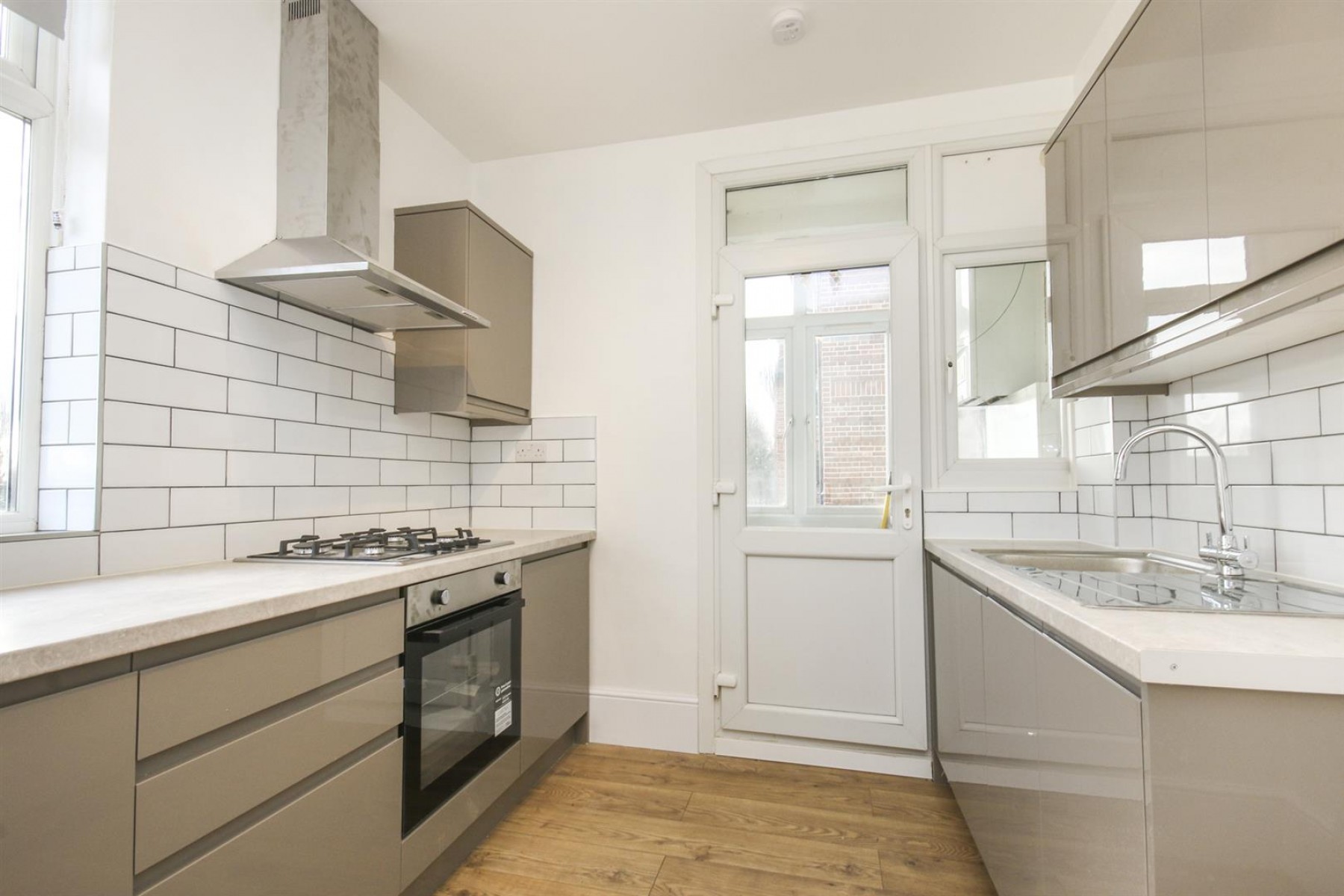 Images for Oakleigh Road North, N20 0RX