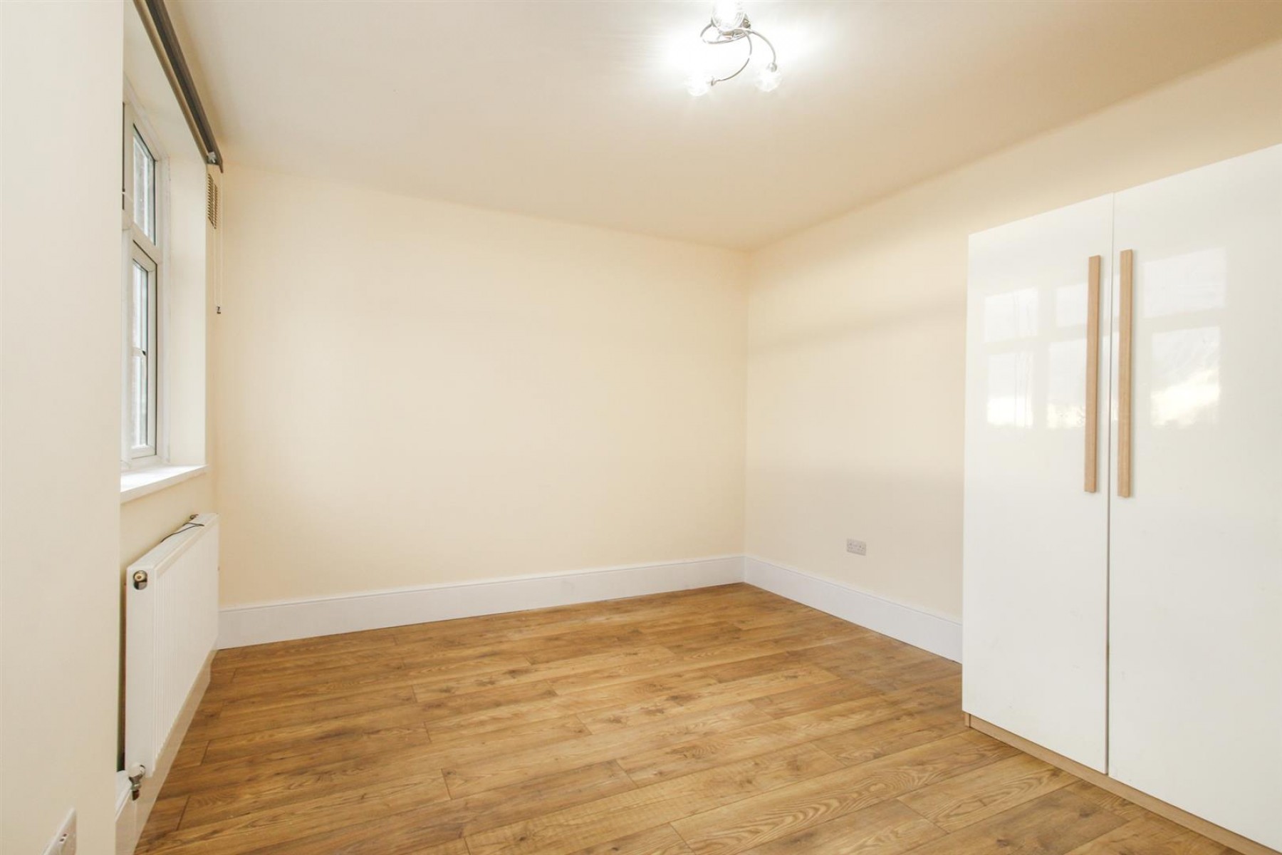 Images for Oakleigh Road North, N20 0RX