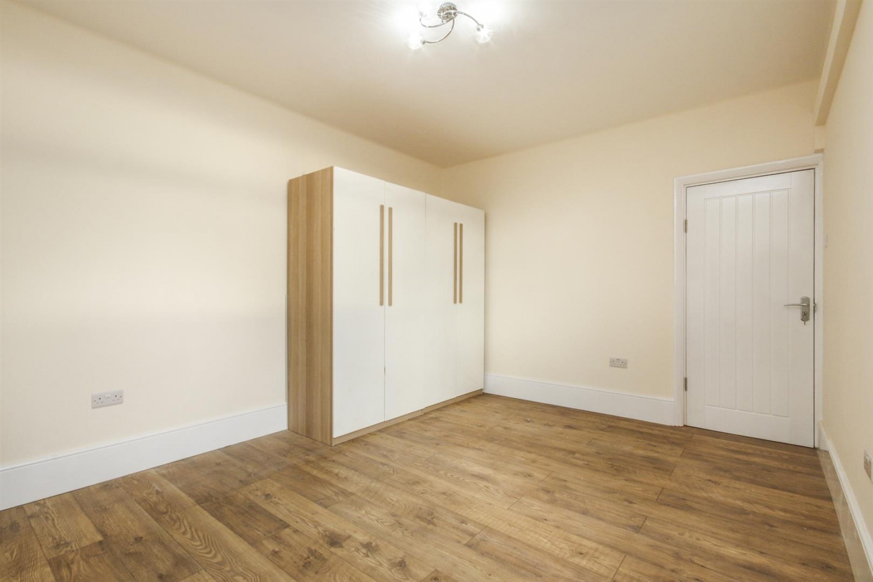 Images for Oakleigh Road North, N20 0RX