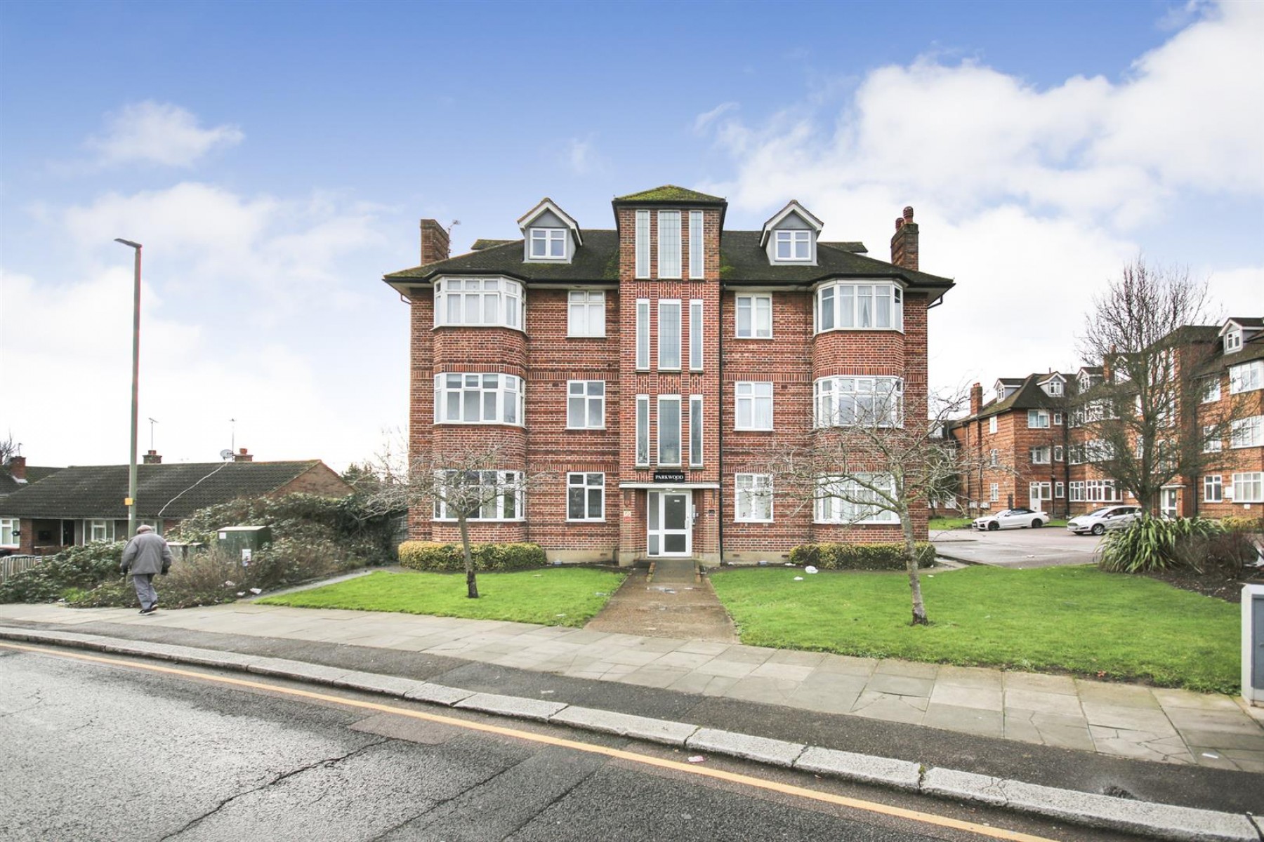 Images for Oakleigh Road North, N20 0RX