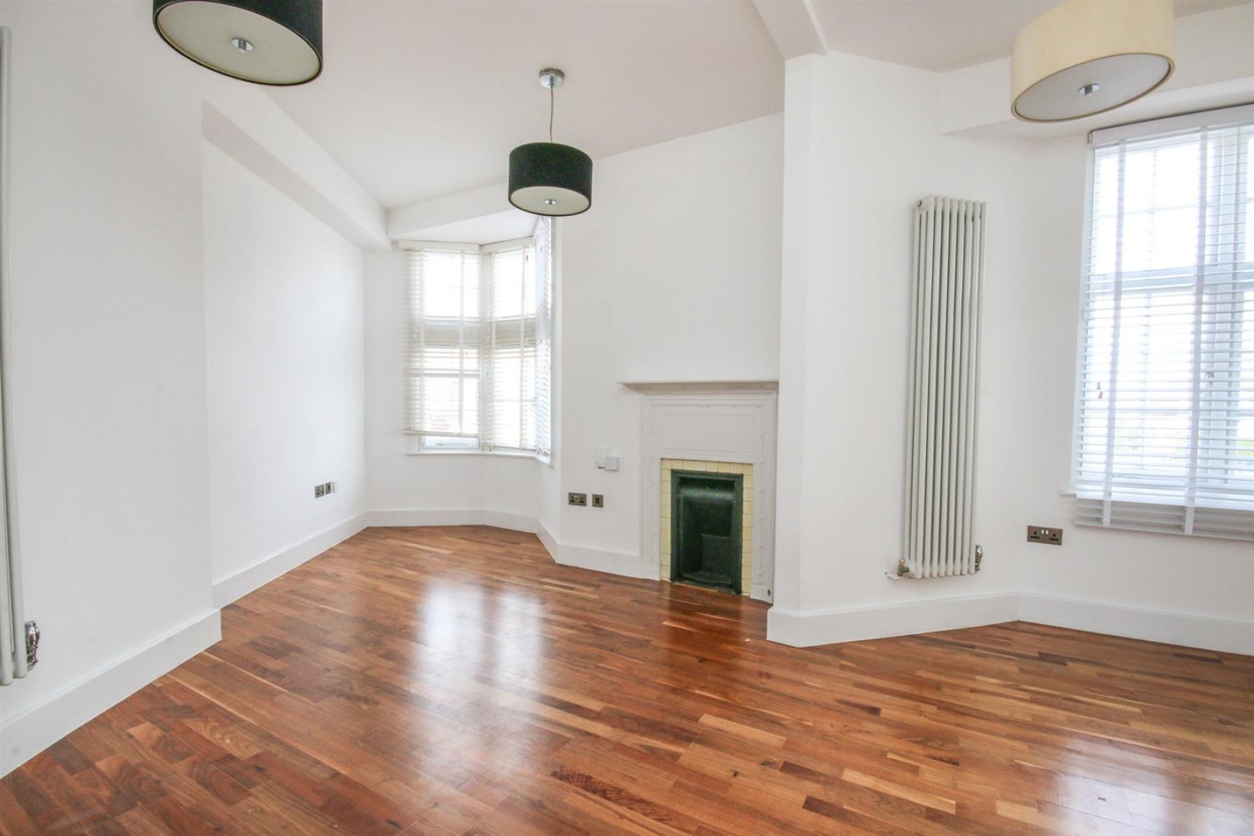 Images for Golders Green Crescent, NW11 8LG