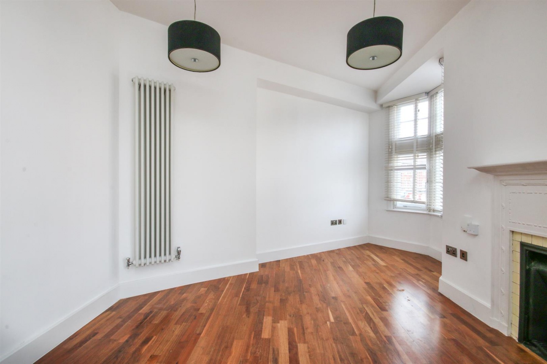 Images for Golders Green Crescent, NW11 8LG