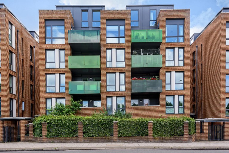 Sunflower Court, N4 2ER