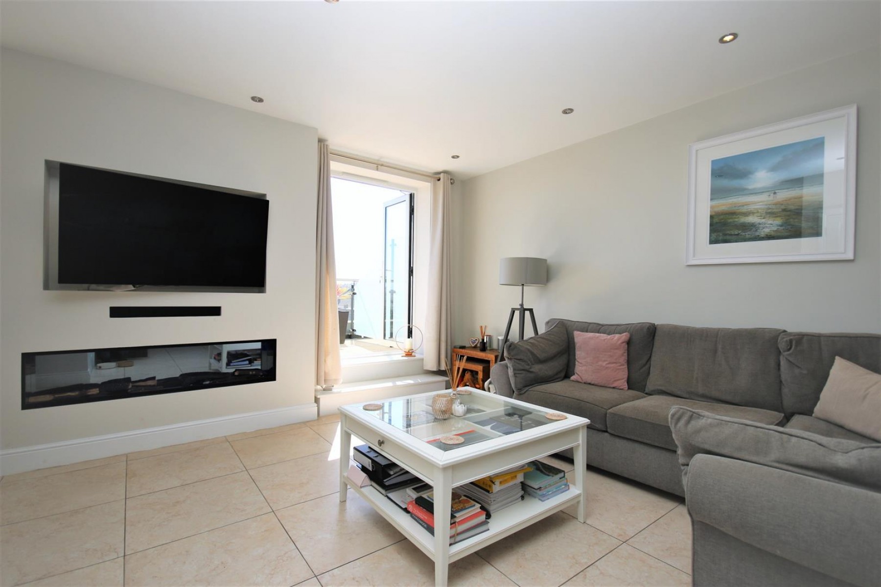 Images for Huguenot Drive, N13 5DQ