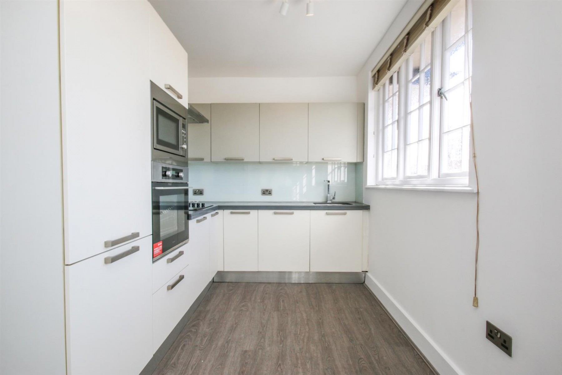 Images for Golders Green Crescent, NW11 8LG