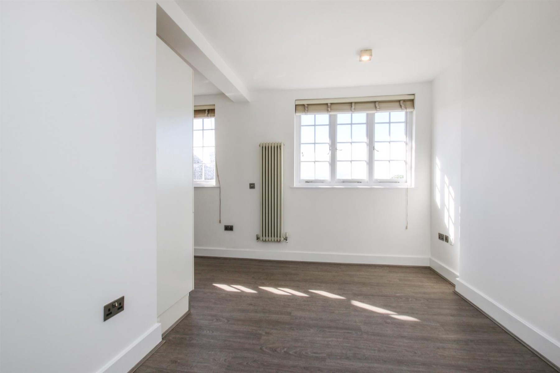 Images for Golders Green Crescent, NW11 8LG